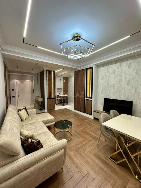 Kirayə verilir 2 otaqlı mənzil 70 m²