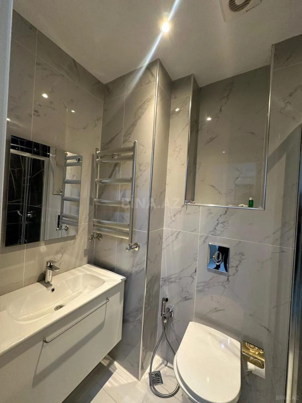 Satılır 2 otaqlı mənzil 40 m²