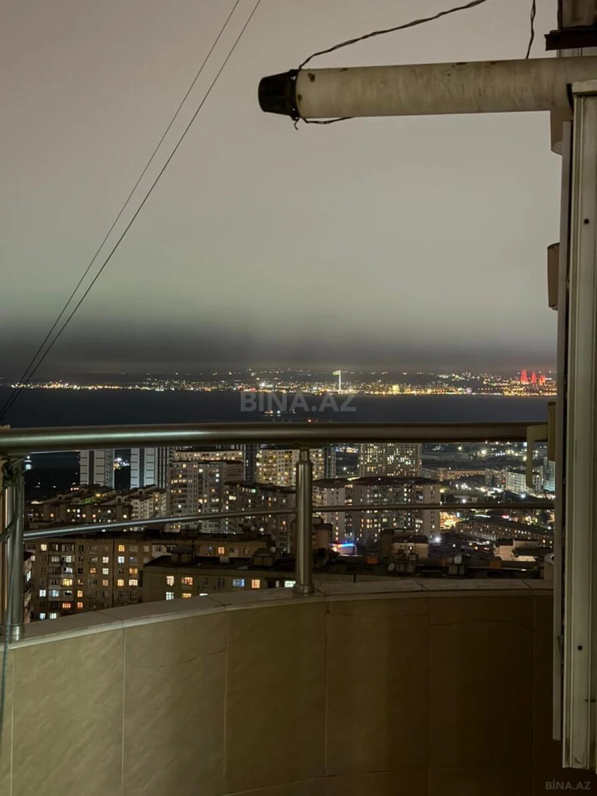 Satılır 3 otaqlı mənzil 110 m²