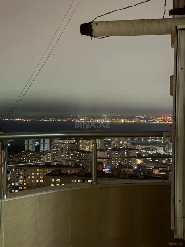 Satılır 3 otaqlı mənzil 110 m²