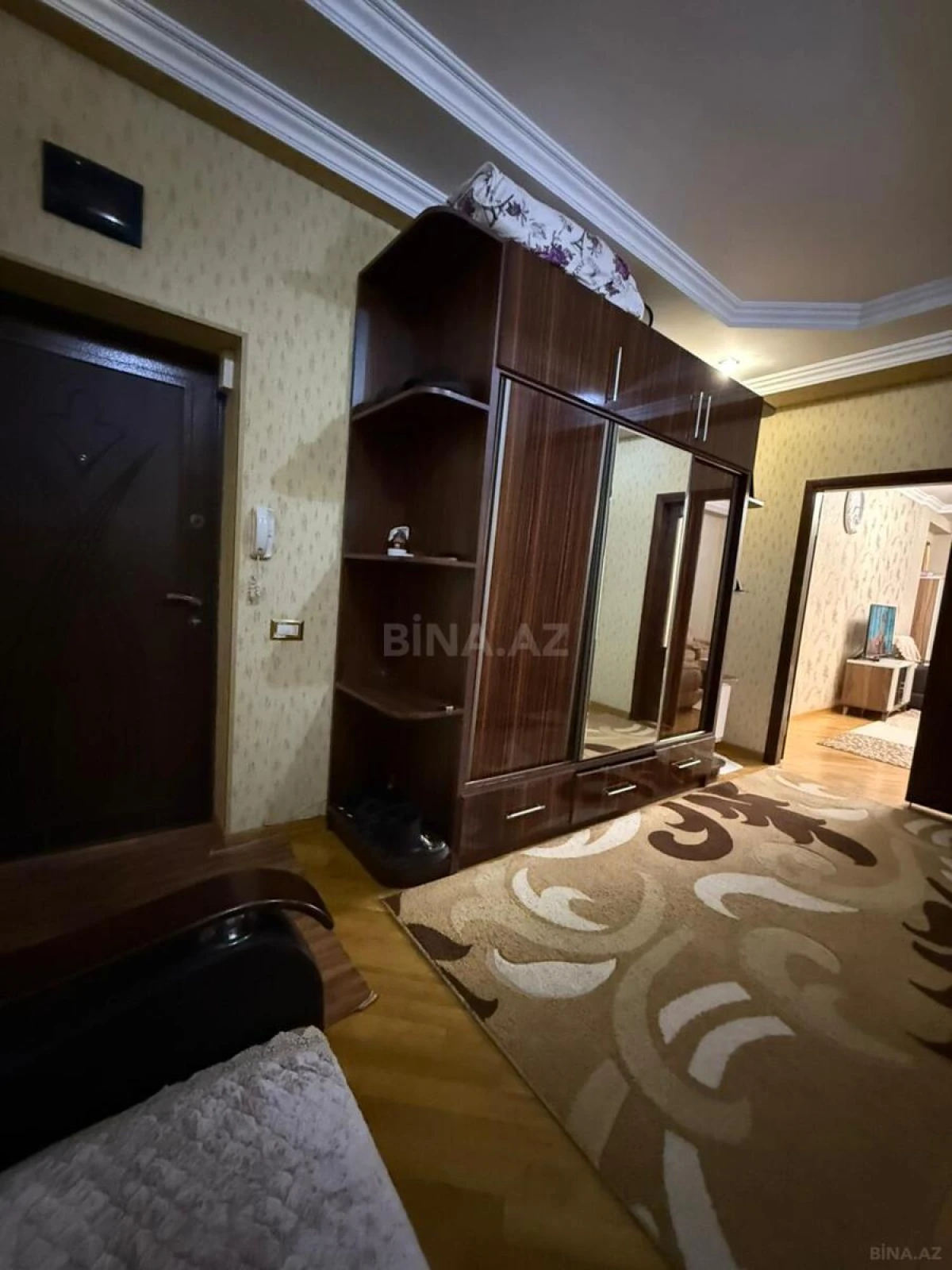 Satılır 3 otaqlı mənzil 110 m²
