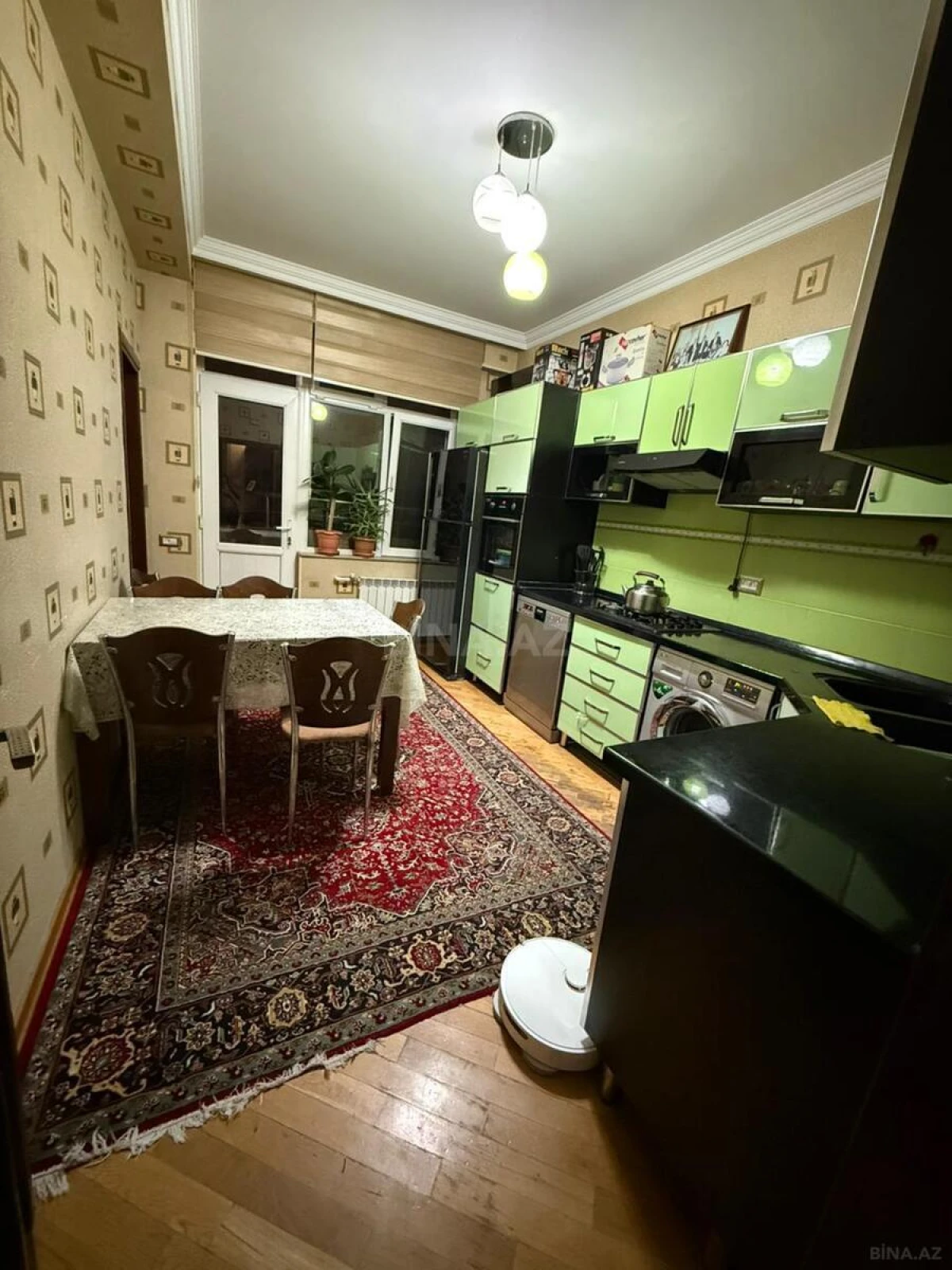 Satılır 3 otaqlı mənzil 110 m²