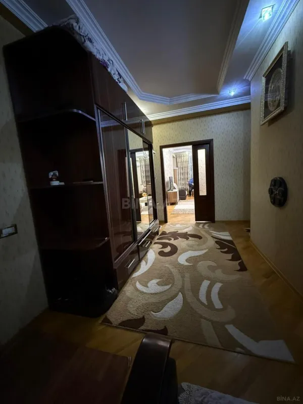 Satılır 3 otaqlı mənzil 110 m²