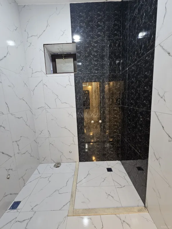 Satılır 4 otaqlı həyət evi 130 m²