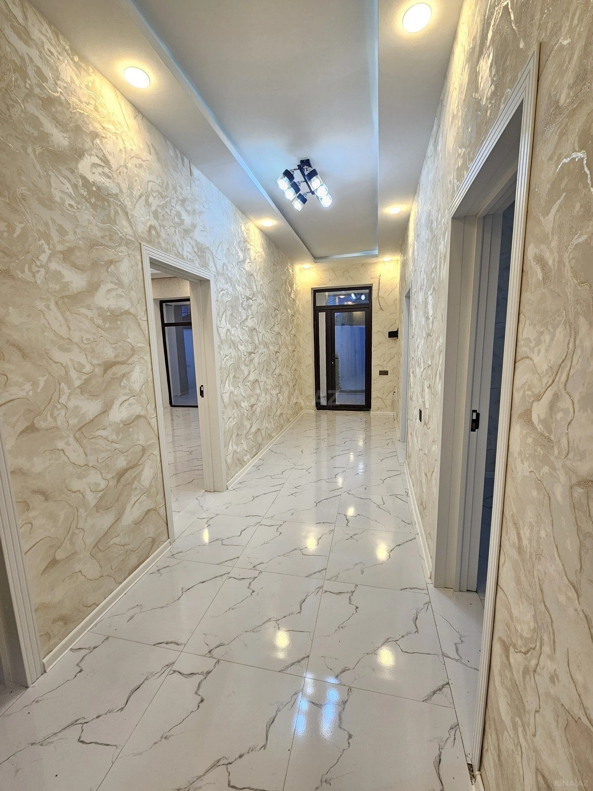 Satılır 4 otaqlı həyət evi 130 m²