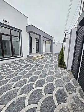 Satılır 4 otaqlı həyət evi 130 m²