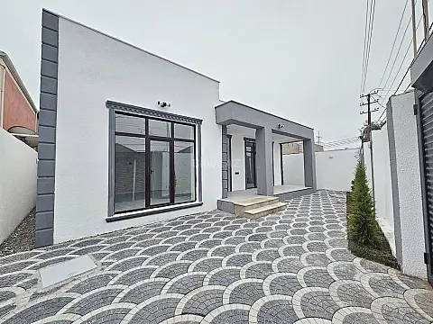Satılır 4 otaqlı həyət evi 130 m²