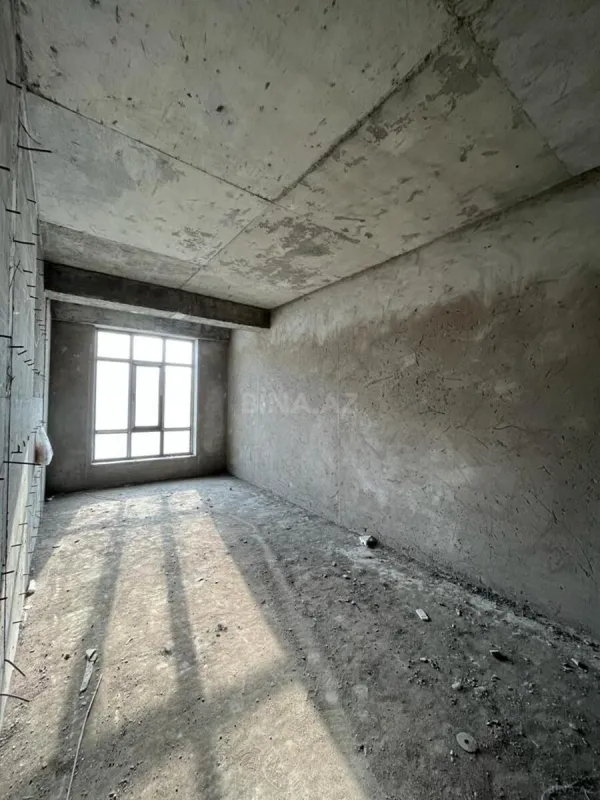 Satılır 3 otaqlı mənzil 124.7 m²