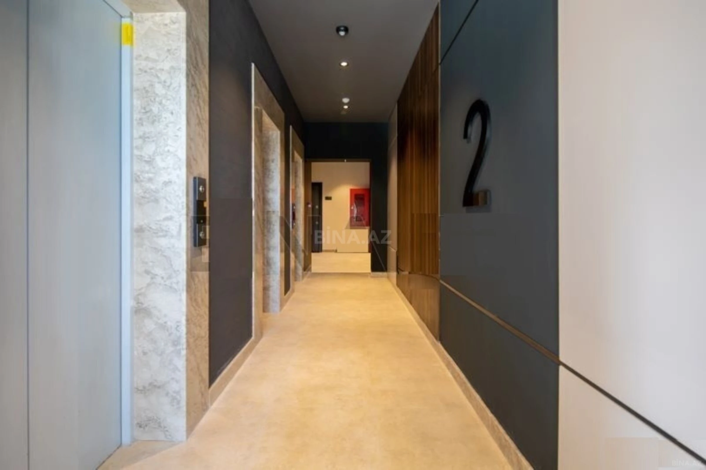 Satılır 3 otaqlı mənzil 124.7 m²