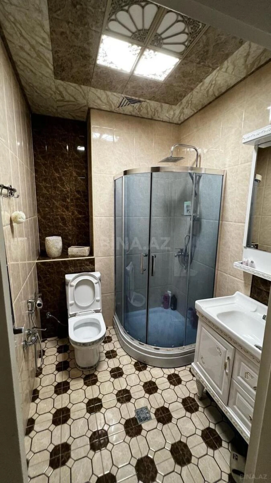 Kirayə verilir 3 otaqlı mənzil 120 m²