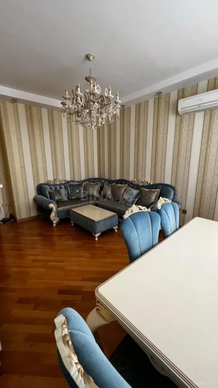 Kirayə verilir 3 otaqlı mənzil 120 m²