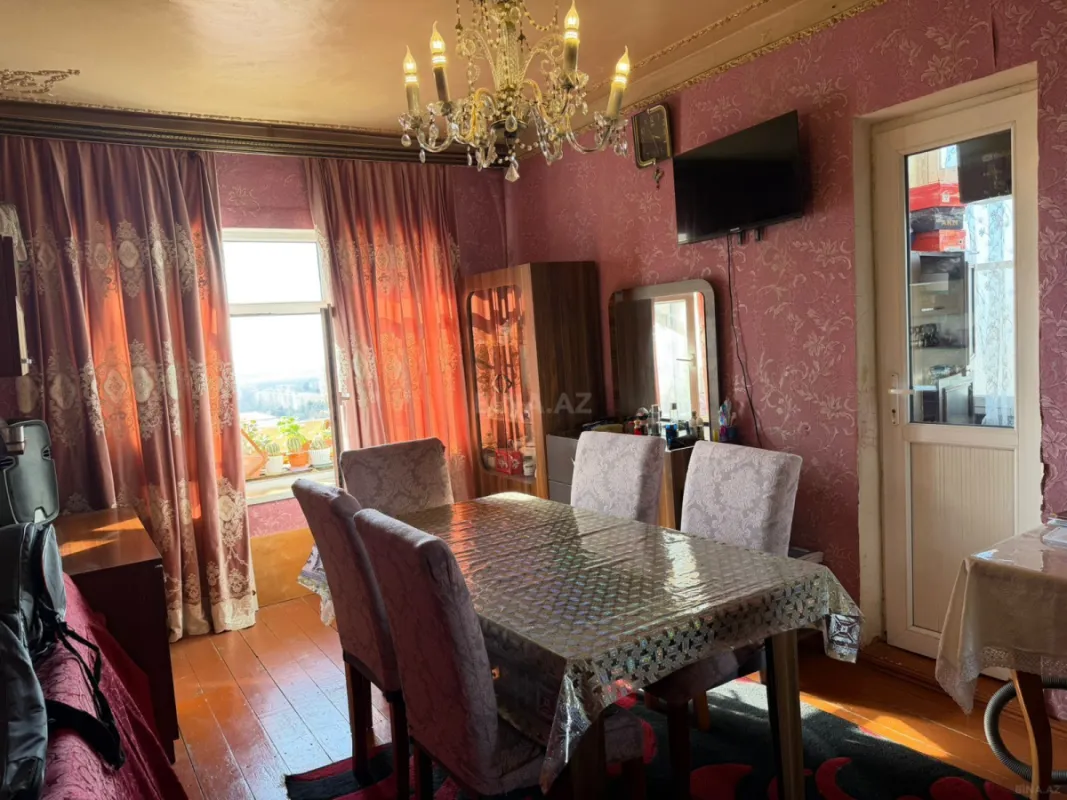 Satılır 2 otaqlı mənzil 60 m²