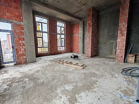 Satılır 2 otaqlı mənzil 80 m²