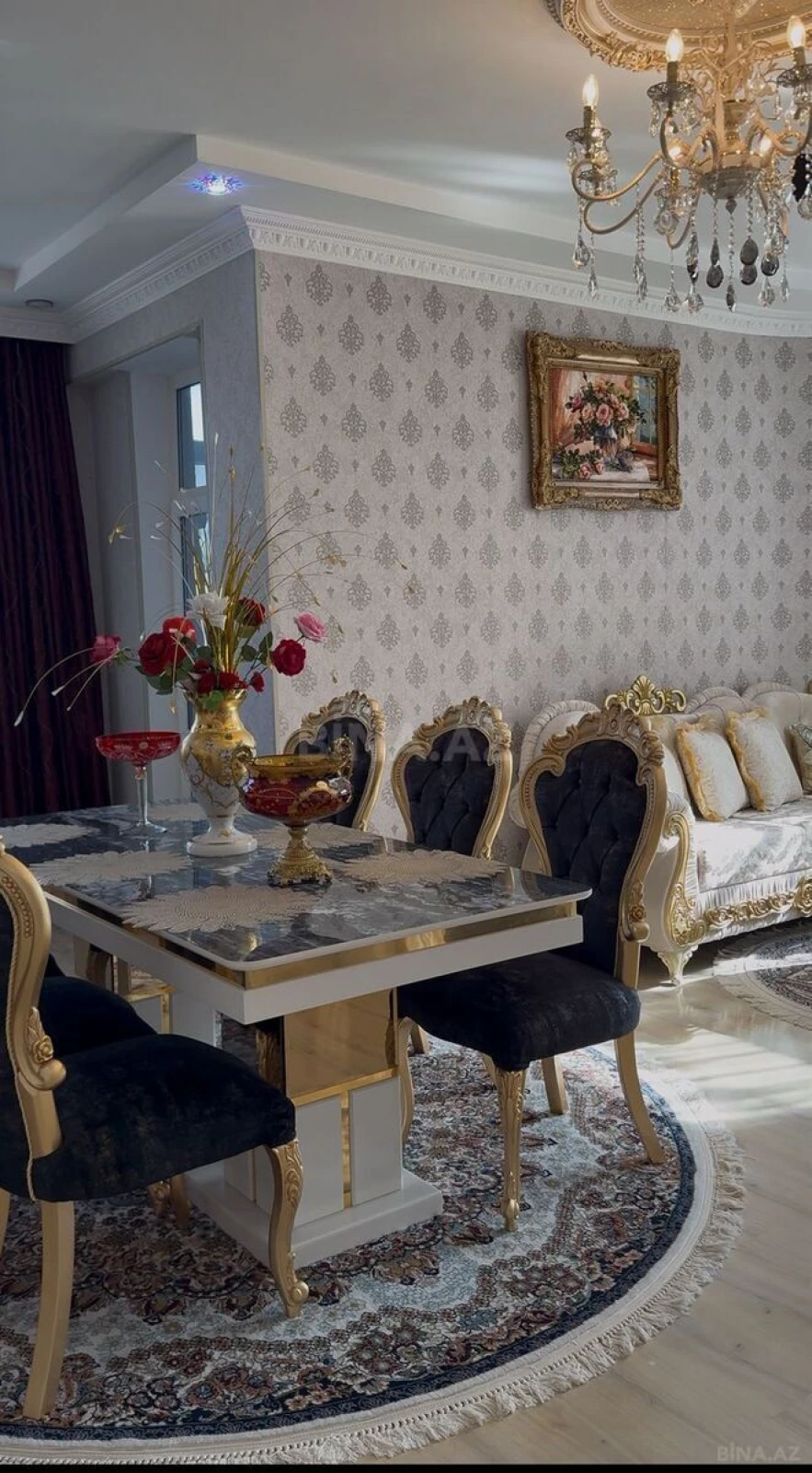 Satılır 3 otaqlı mənzil 140 m²