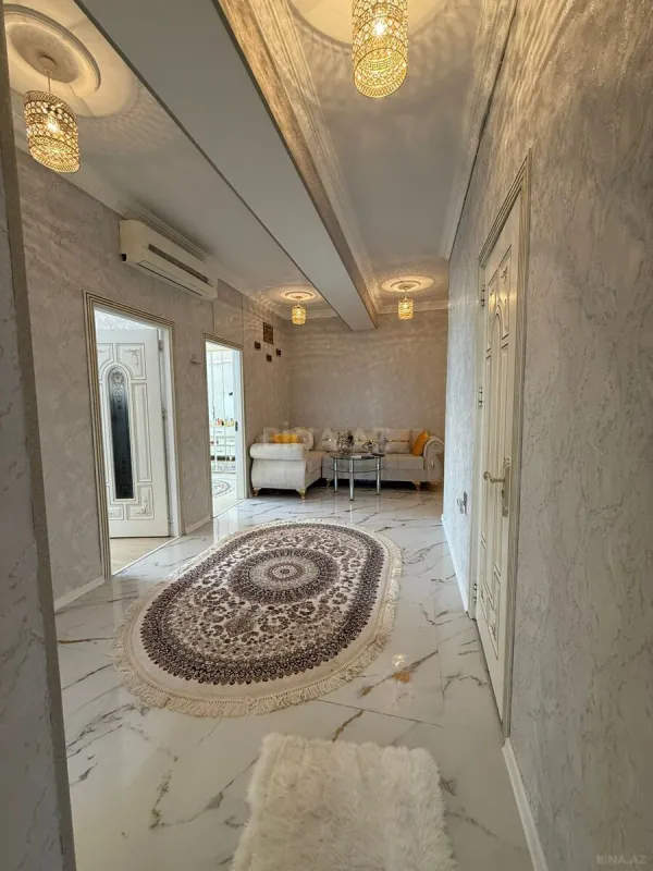 Satılır 3 otaqlı mənzil 140 m²