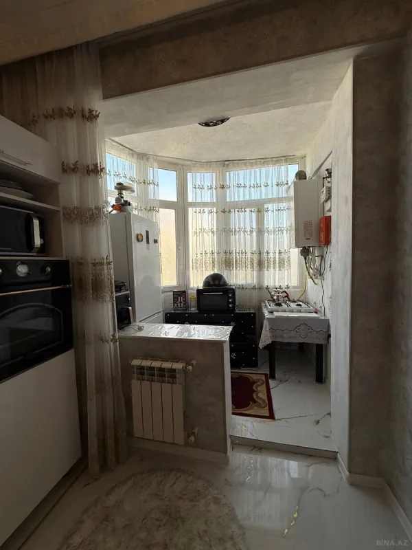 Satılır 3 otaqlı mənzil 140 m²