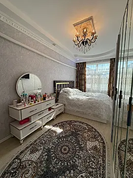 Satılır 3 otaqlı mənzil 140 m²
