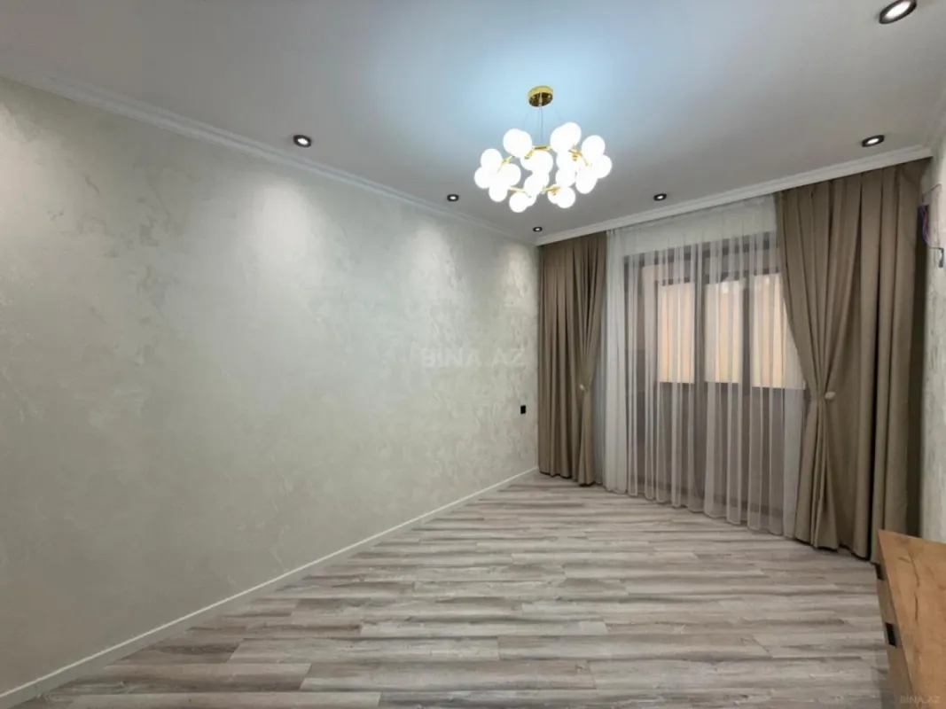 Satılır 2 otaqlı mənzil 67 m²