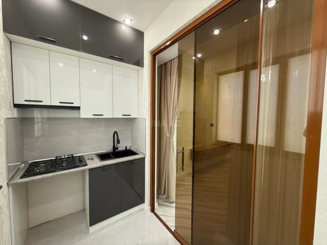 Satılır 2 otaqlı mənzil 67 m²