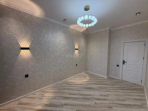Satılır 2 otaqlı mənzil 67 m²