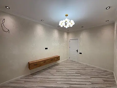 Satılır 2 otaqlı mənzil 67 m²