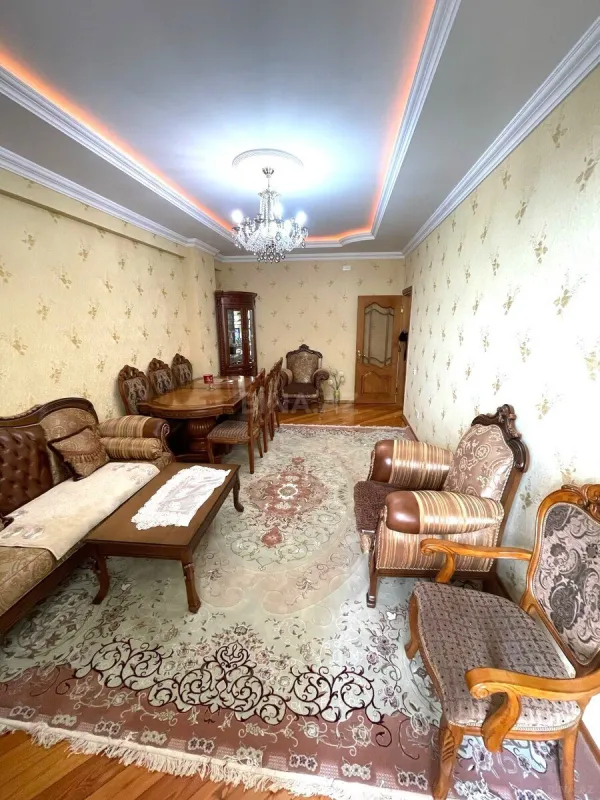 Satılır 3 otaqlı mənzil 90 m²