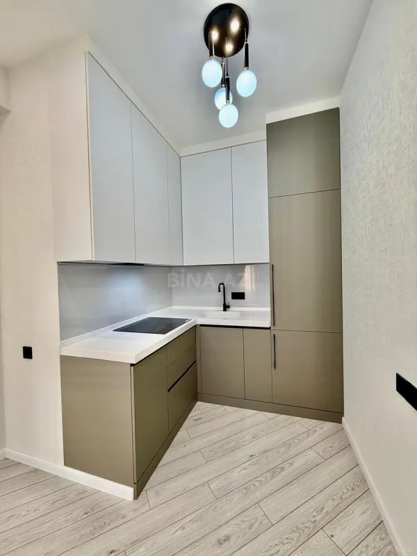 Satılır 2 otaqlı mənzil 76 m²