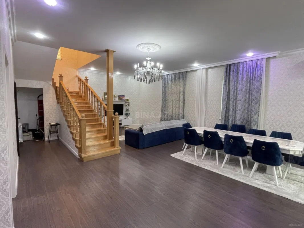 Satılır 5 otaqlı həyət evi 220 m²