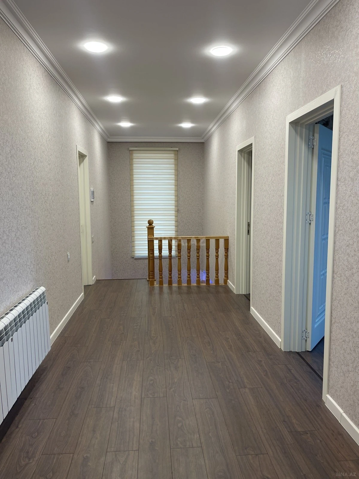 Satılır 5 otaqlı həyət evi 220 m²