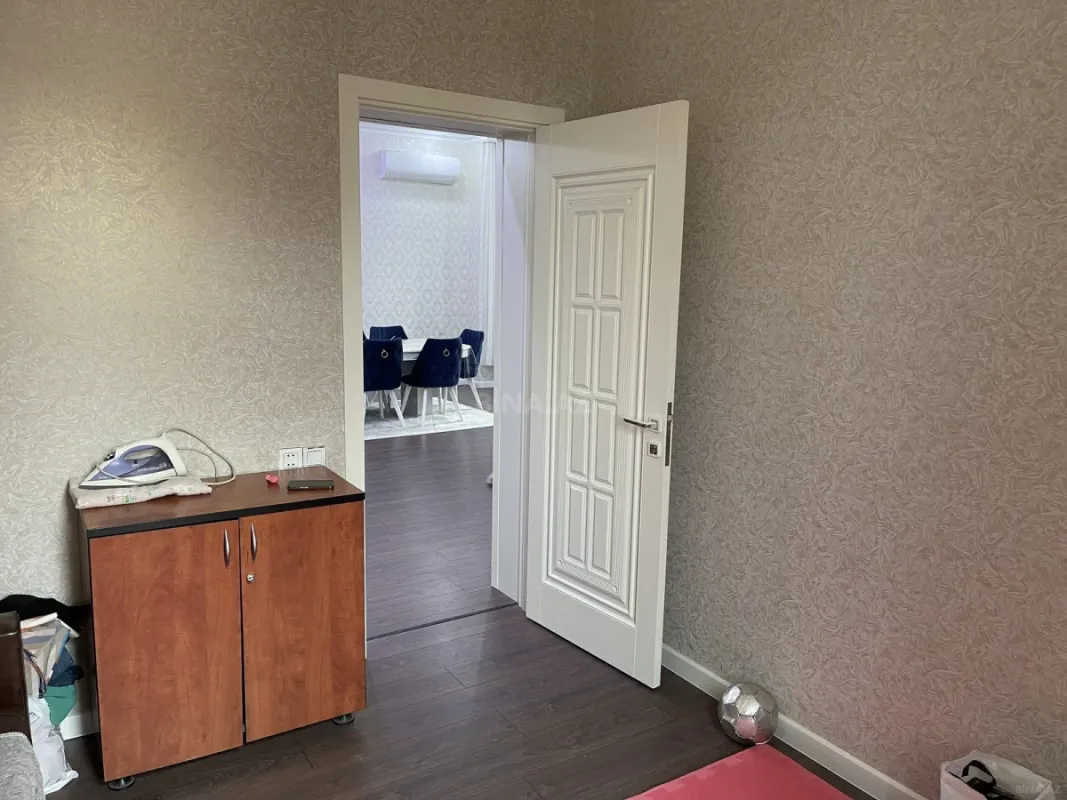 Satılır 5 otaqlı həyət evi 220 m²