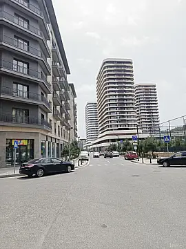 Satılır 3 otaqlı mənzil 140 m²