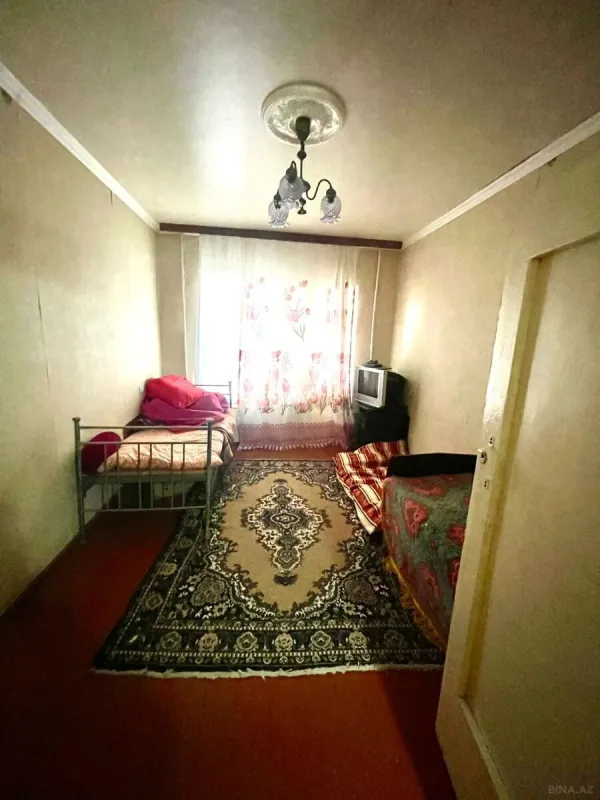 Satılır 2 otaqlı mənzil 70 m²