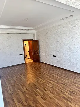 Satılır 2 otaqlı mənzil 70 m²