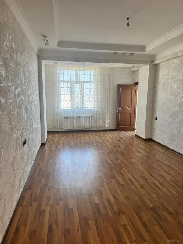 Satılır 2 otaqlı mənzil 70 m²