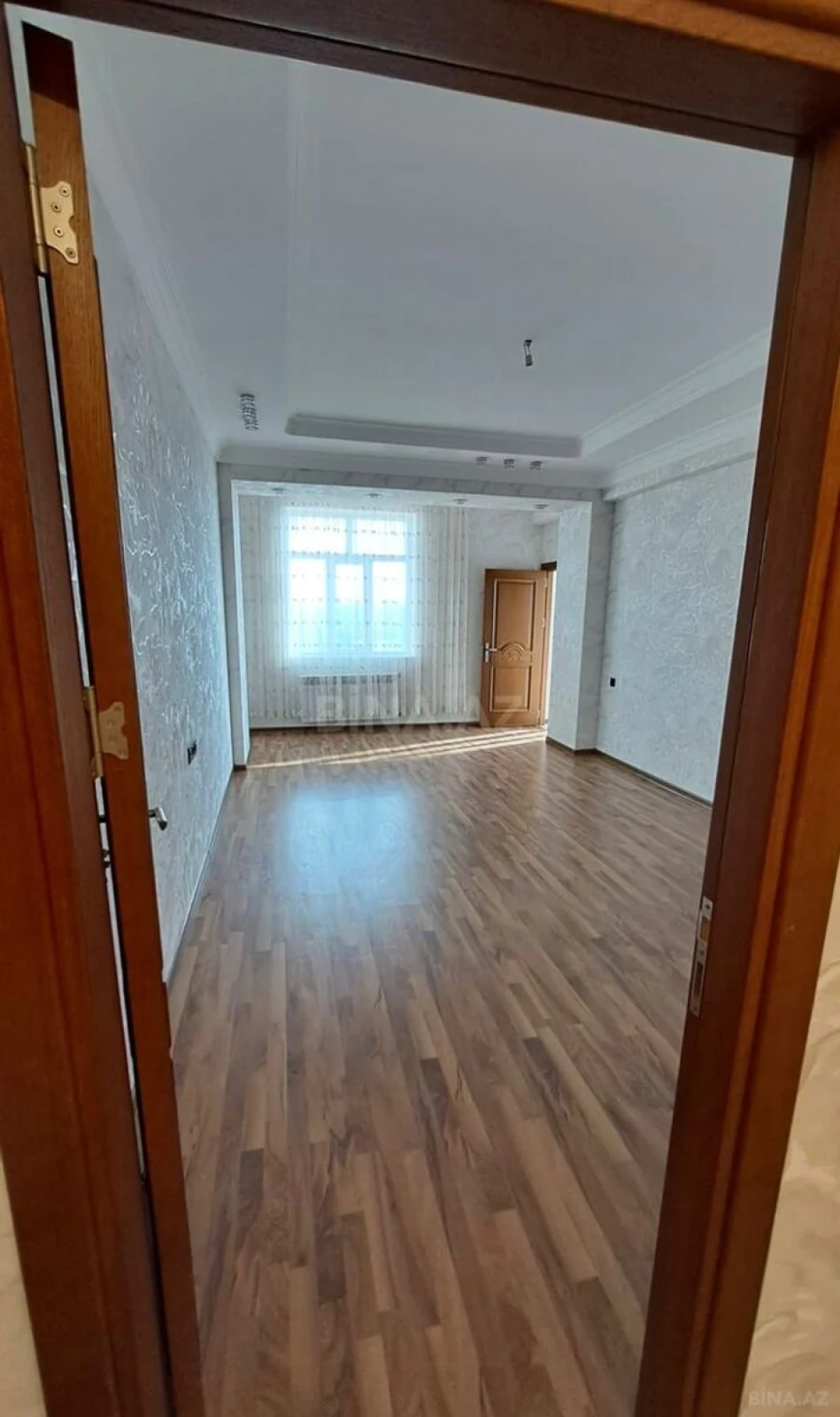 Satılır 2 otaqlı mənzil 70 m²