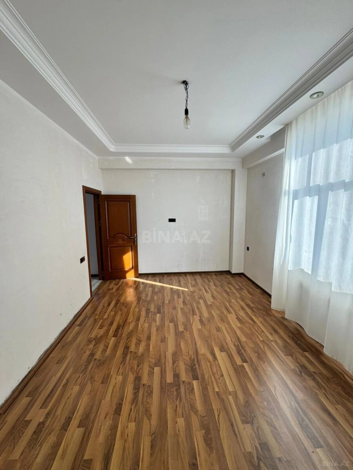 Satılır 2 otaqlı mənzil 70 m²