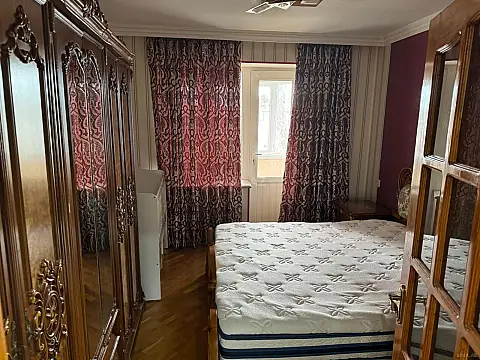 Kirayə verilir 2 otaqlı mənzil 55 m²