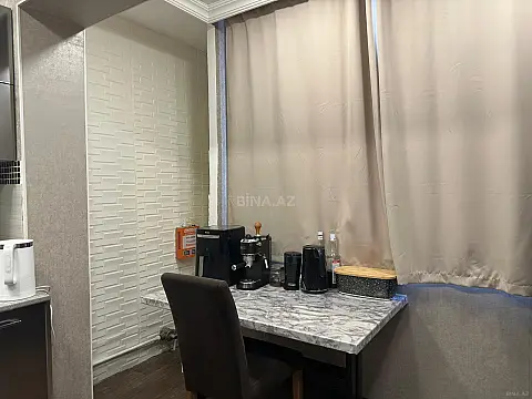 Satılır 4 otaqlı mənzil 100 m²