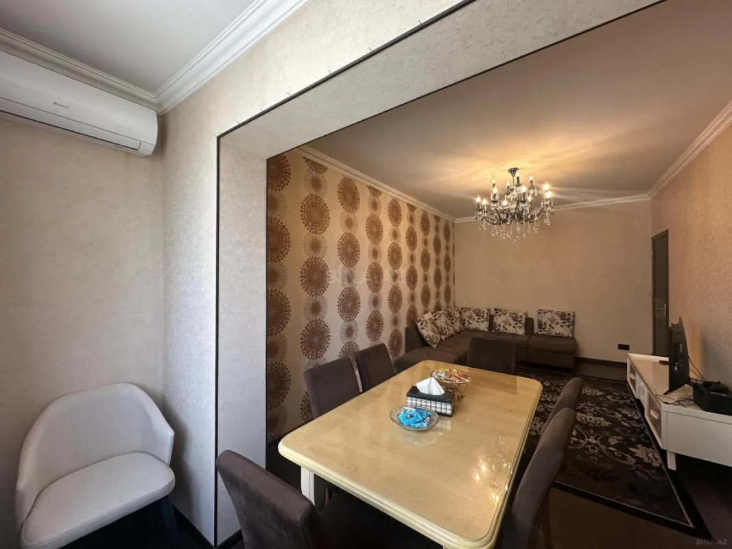 Satılır 4 otaqlı mənzil 100 m²