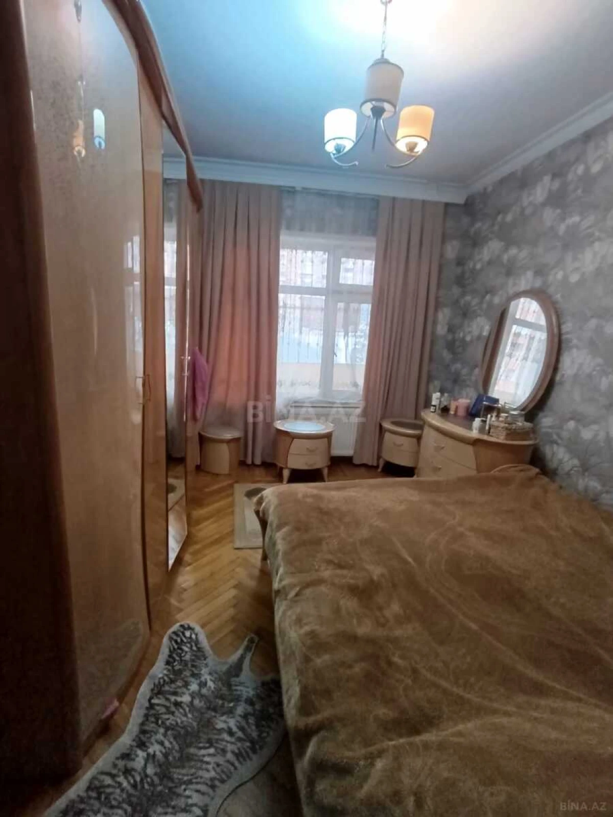 Satılır 2 otaqlı mənzil 60 m²