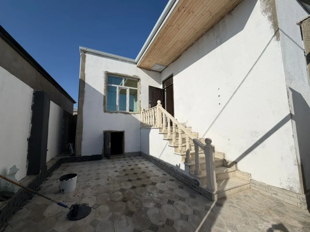 Satılır 2 otaqlı həyət evi 75 m²