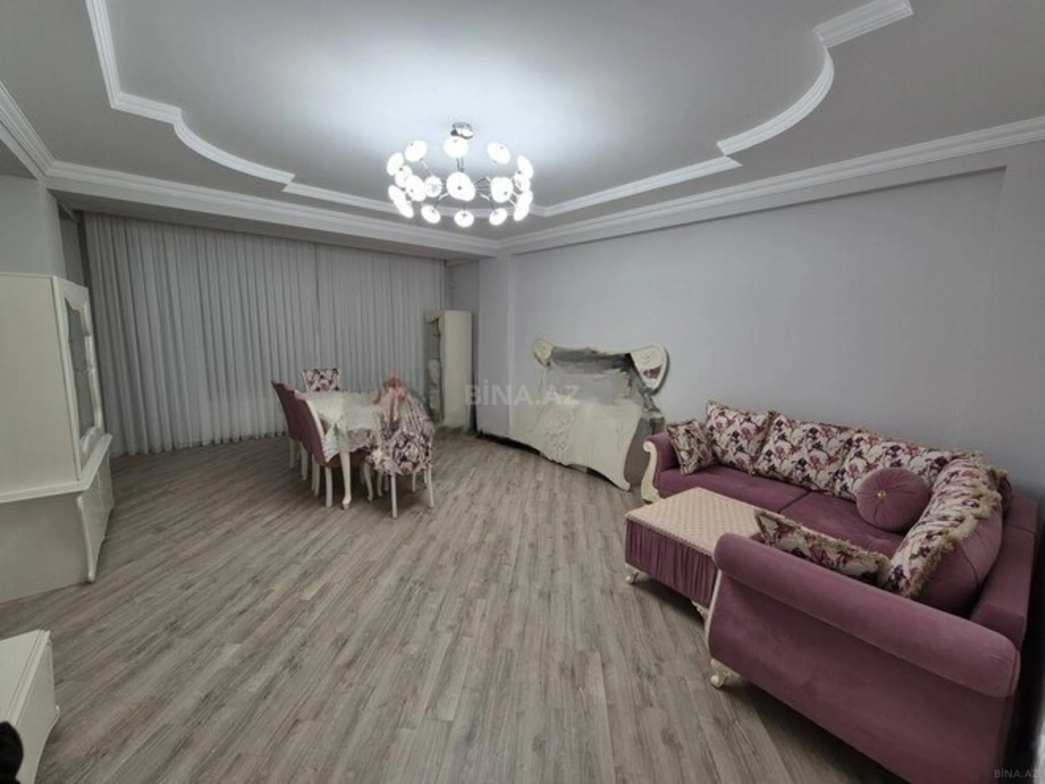 Kirayə verilir 3 otaqlı mənzil 160 m²