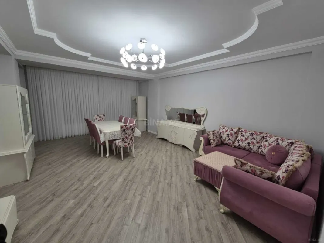 Kirayə verilir 3 otaqlı mənzil 160 m²