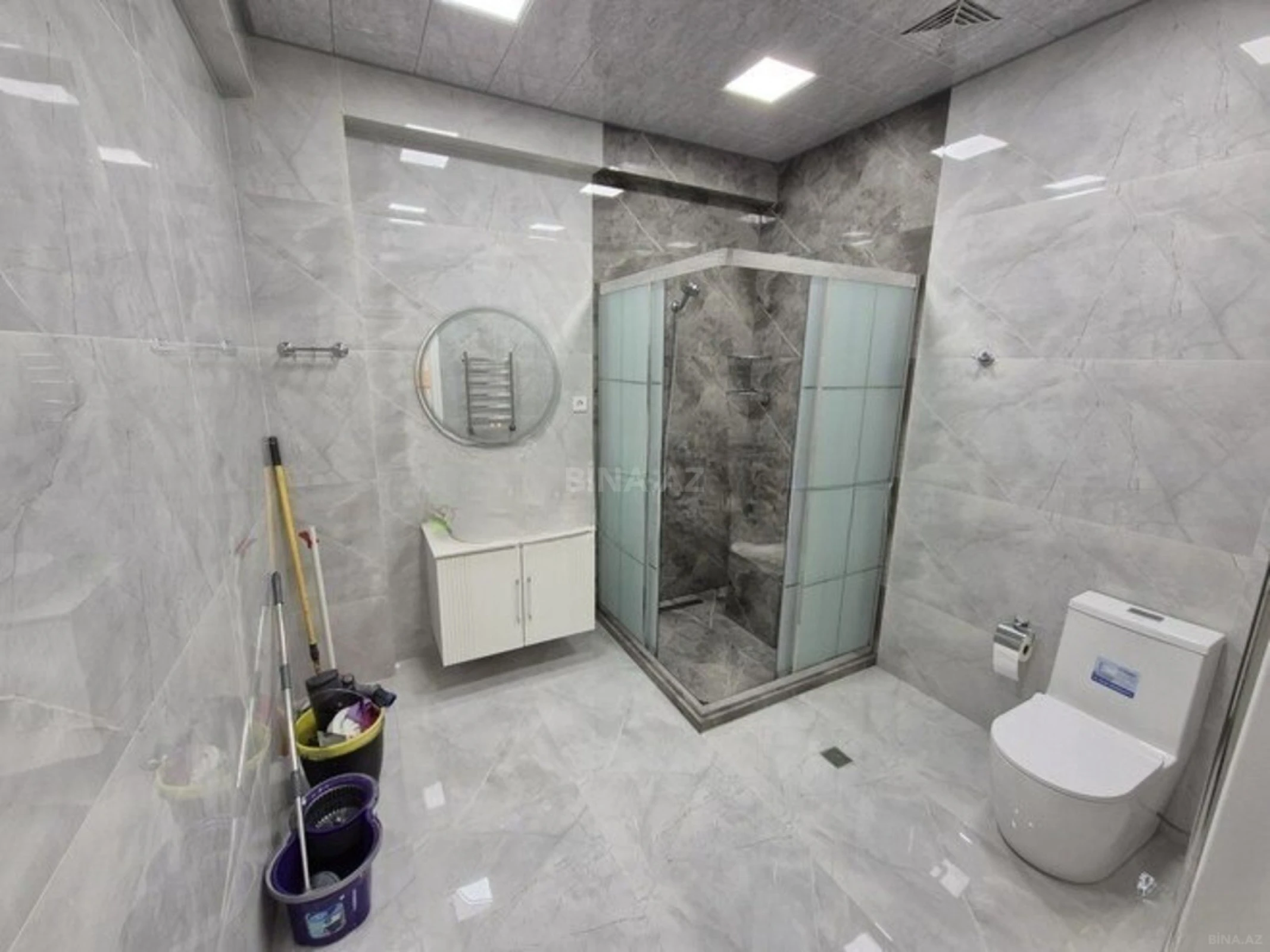 Kirayə verilir 3 otaqlı mənzil 160 m²