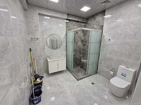 Kirayə verilir 3 otaqlı mənzil 160 m²