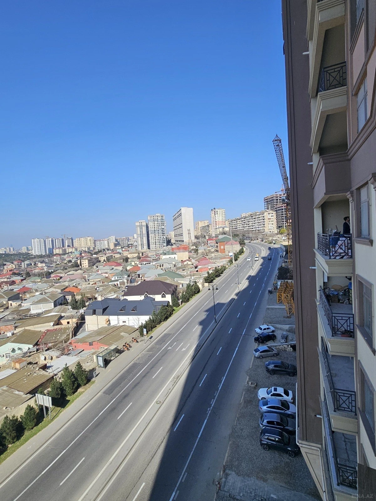 Satılır 3 otaqlı mənzil 140 m²