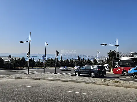 Satılır 3 otaqlı mənzil 140 m²