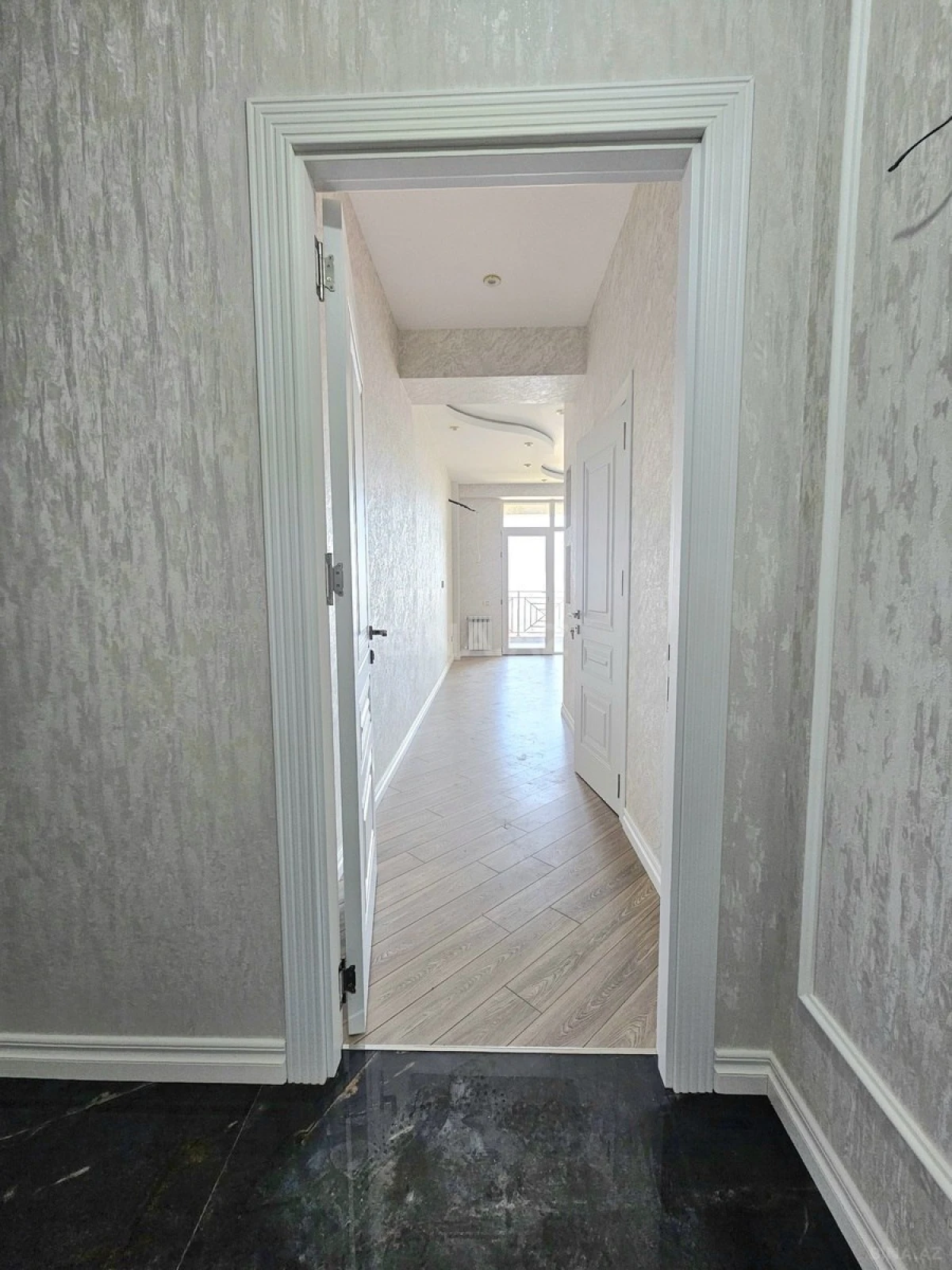 Satılır 3 otaqlı mənzil 140 m²