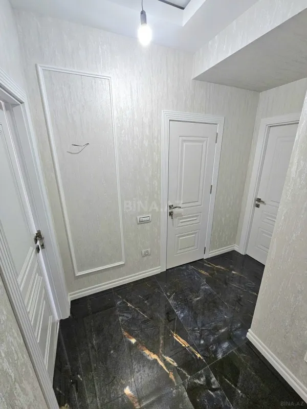 Satılır 3 otaqlı mənzil 140 m²
