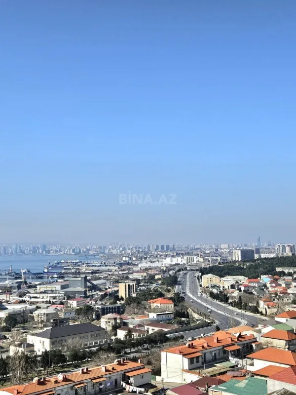 Satılır 3 otaqlı mənzil 140 m²